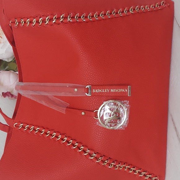 Badgley MISCHKA Red Designer Tote Bag with Crossbody Bag - Picture 3 of 6